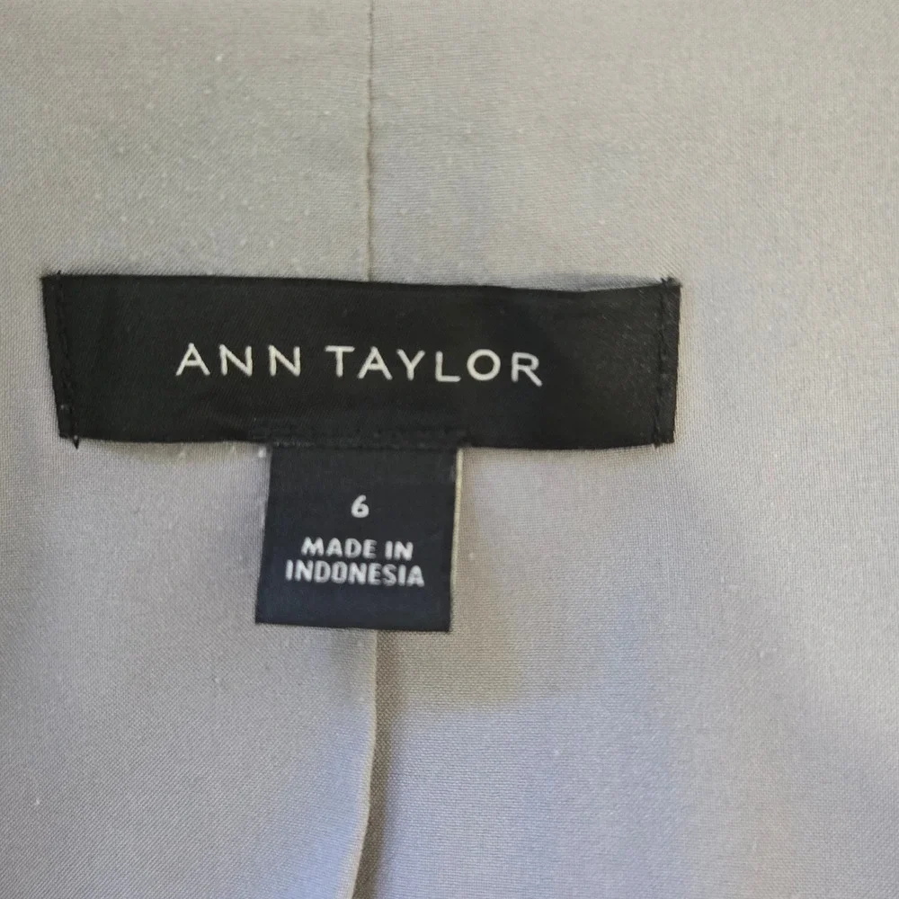Ann Taylor Gray One Button Textured Blazer Jacket Size 6 Professional